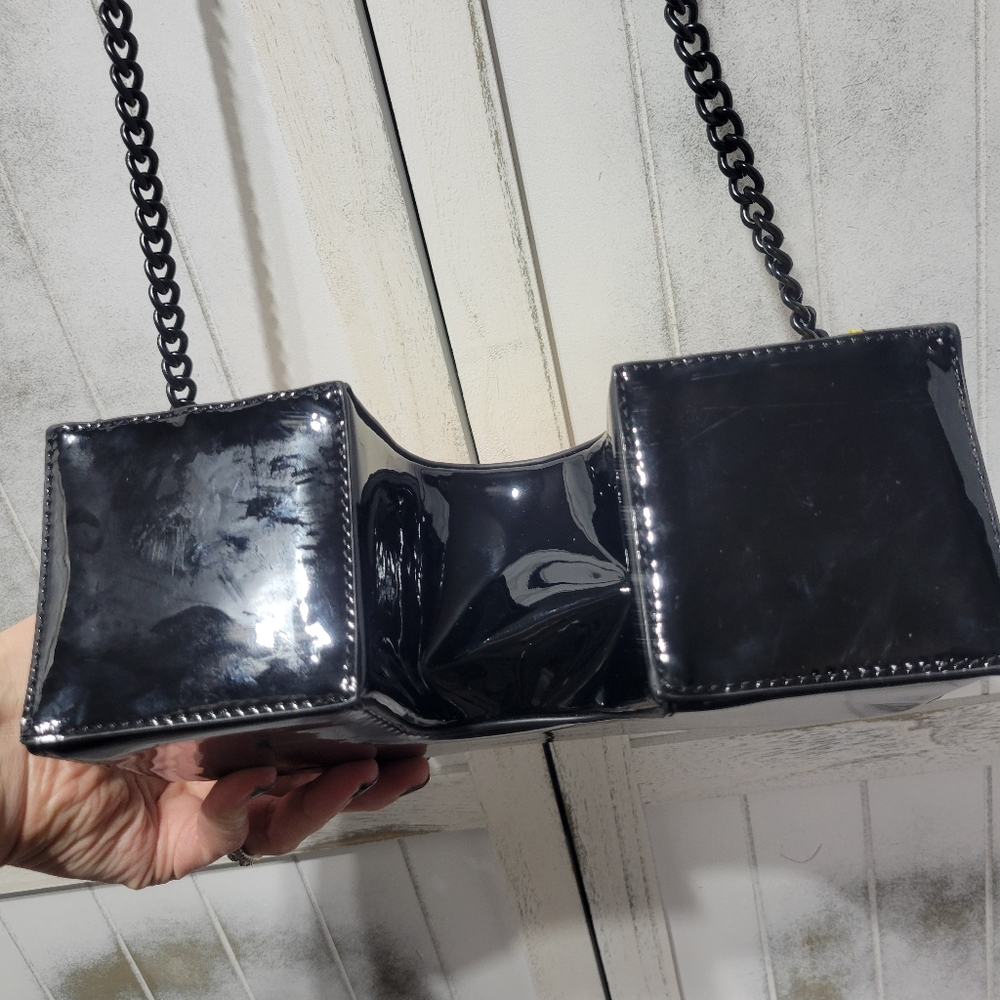 Killstar Fantasy Rainbow Crossbody Handbag - Picture 6 of 10